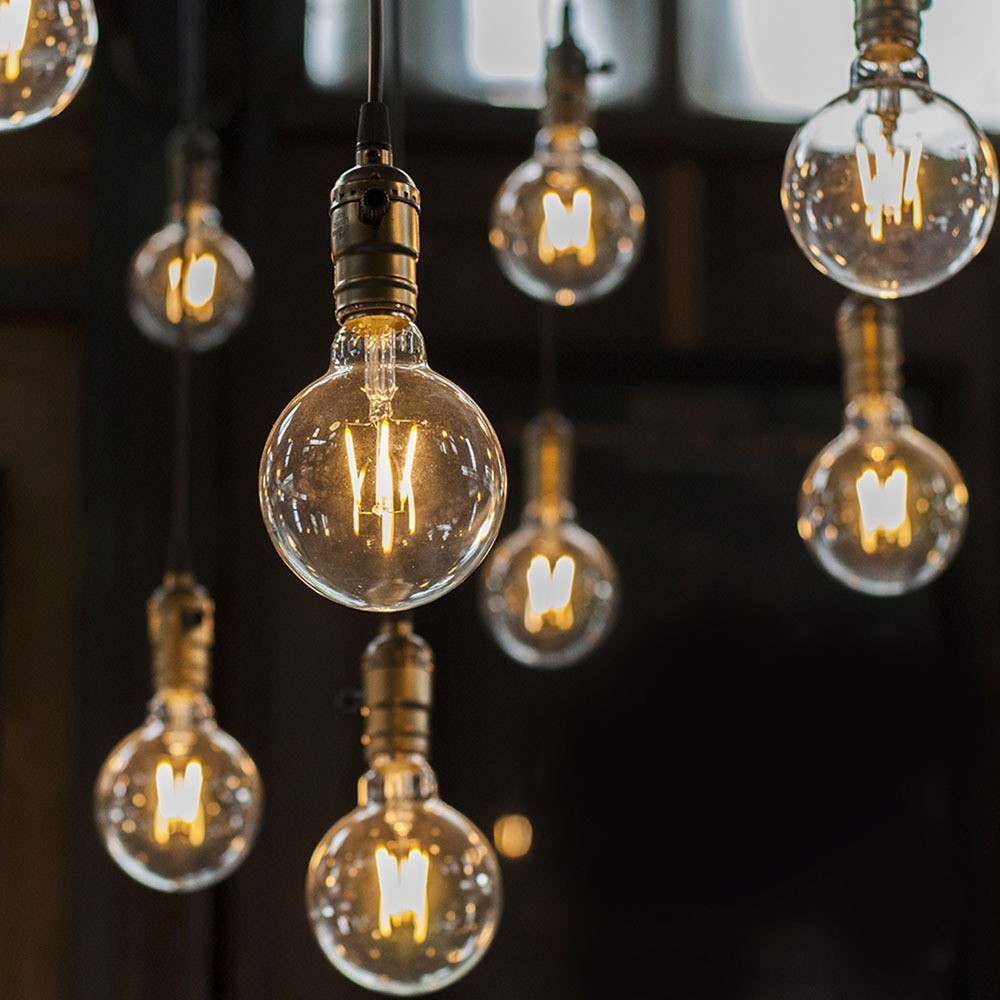 E27 6W LED filament pære - G125, 806lm, 6400K, klart glas, 300 ° - Kulør : Kold