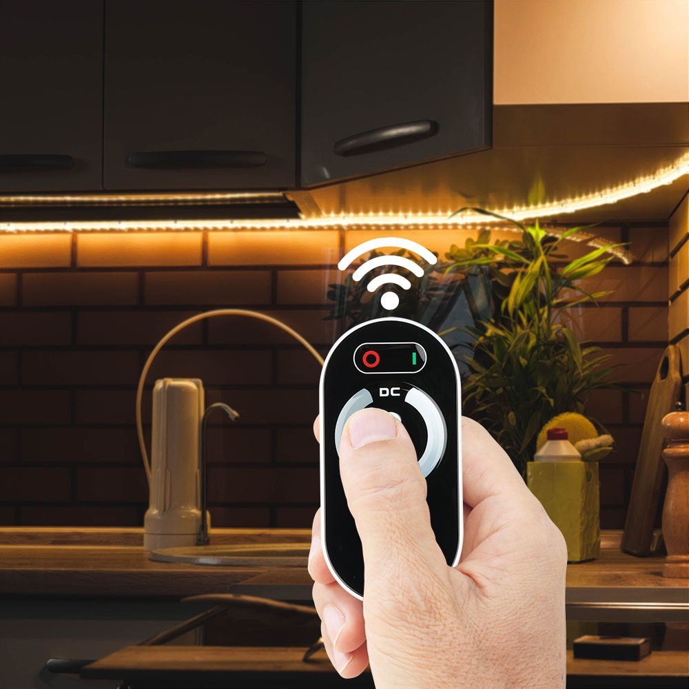 RF LED lysdæmper med touch fjernbetjening, 12V/24V - 3 kanaler, 18A, sort, til LED strips