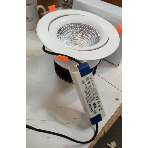 Restsalg: Downlight IP44, 35W, 60 grader - Ø:19,8 cm, kipbar