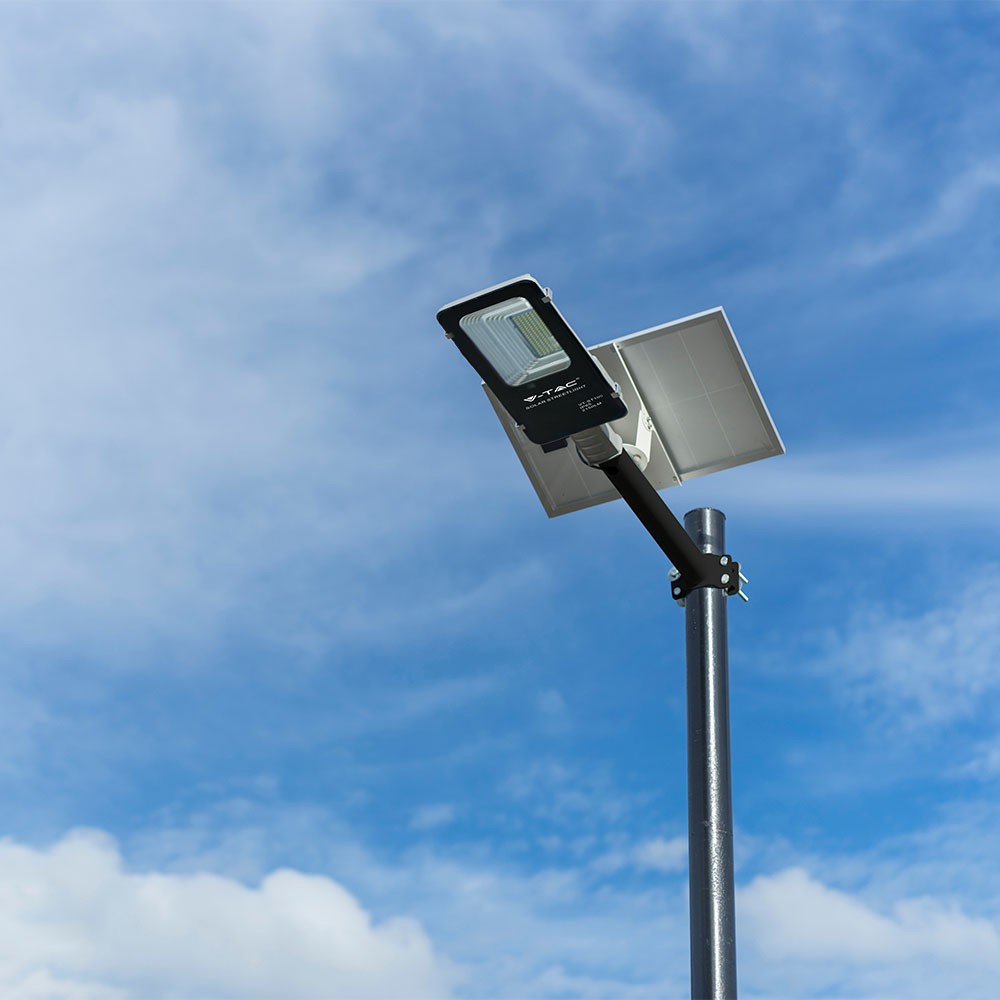 50W Solara LED gadelampe med solcelle - 4000lm, IP65, 4000K, inkl. fjernbetjening og batteri - Kulør : Neutral