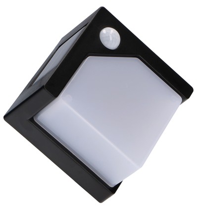 Outlet: Pretoria LED Solcelle Væglampe Med Sensor i 2700K IP44 i Sort