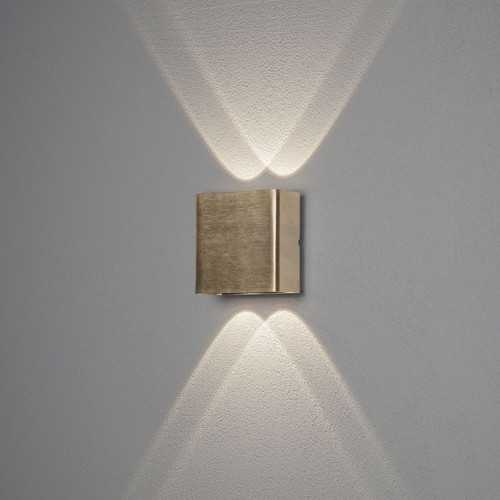 Outlet: Chieri Udendørs LED Væglampe IP54 i Messing - Konstsmide