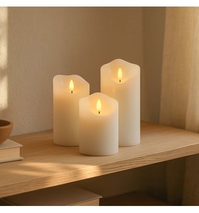 Sæt LED Bloklys 10cm høj, flammeeffekt, hvid - Ø7,5cm, 10/12,5/15cm høj, virker m. fjernbetj, timer, ægte stearin