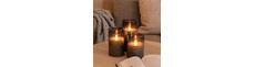 LED Bloklys sæt i røgfarvet glas Ø7,5cm, 3 stk, flammeeffekt - Inkl. fjernbetjening og timer, 10/12,5/15cm høj, ægte stearin