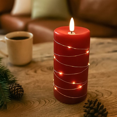 LED Bloklys med lyskæde, 15cm høj, flammeeffekt - Ø7,5cm, virker m. fjernbetj, ægte stearin, rød