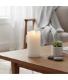 LED Bloklys 15cm høj, flammeeffekt, hvid - Ø7,5cm, 15cm høj, virker med fjernbetj, timer, ægte stearin