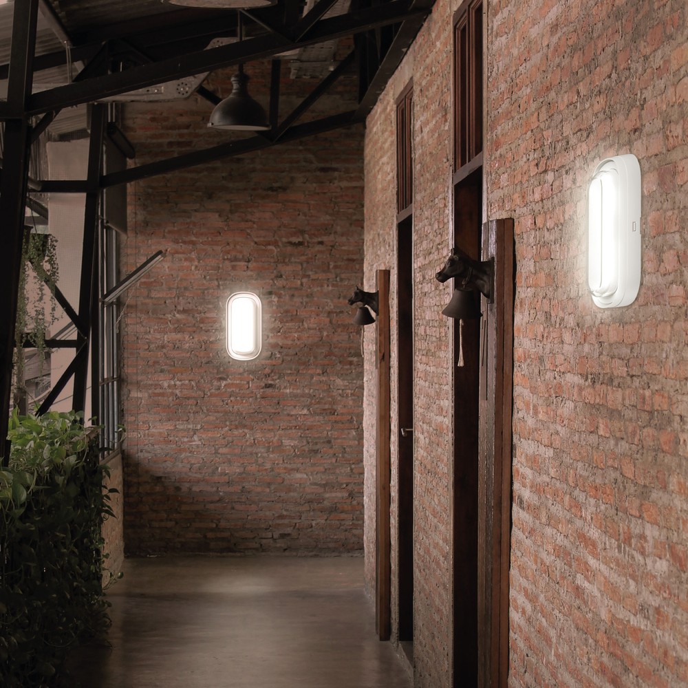 15W PASTILO oval LED væglampe CCT - 120lm/W, IP54, IK10, hvid, 5 års garanti - Dæmpbar : Ikke dæmpbar, Kulør : CCT (Varm til Kold Hvid)