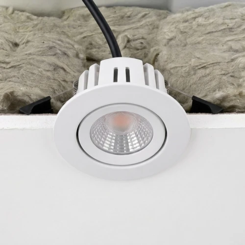 7W RA96 CCT + DimToWarm indbygningsspot til isolering - dæmpbar, Hul: Ø6,8 cm, Mål: Ø9,3 cm