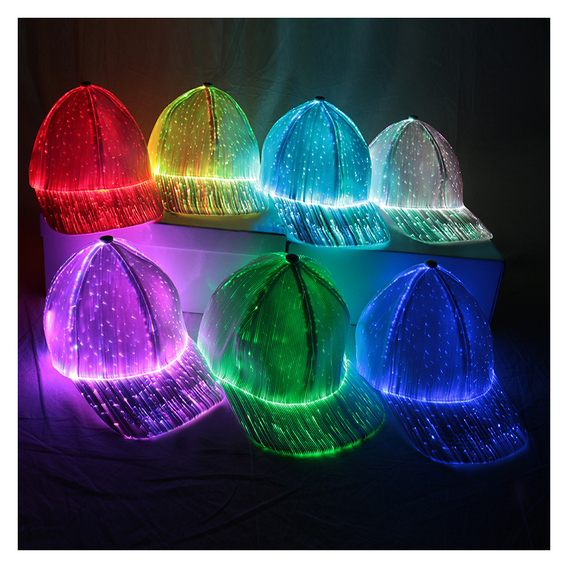 Kasket Med Farvede LED Lys og Blinkende Effekt - Hvid Cap