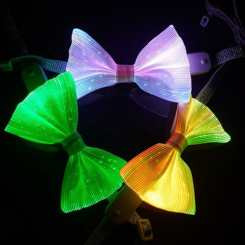 Butterfly Med Farvede LED Lys og Blinkende Effekt