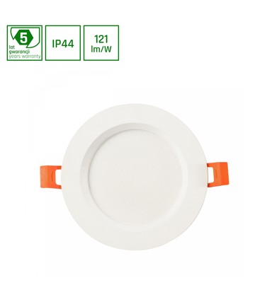 Moderne og minimalistisk LED indbygningspanel med en helt glat hvid overflade.