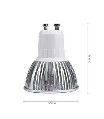 Tekniske mål og dimensioner på en standard GU10 LED pære for at sikre korrekt pasform.